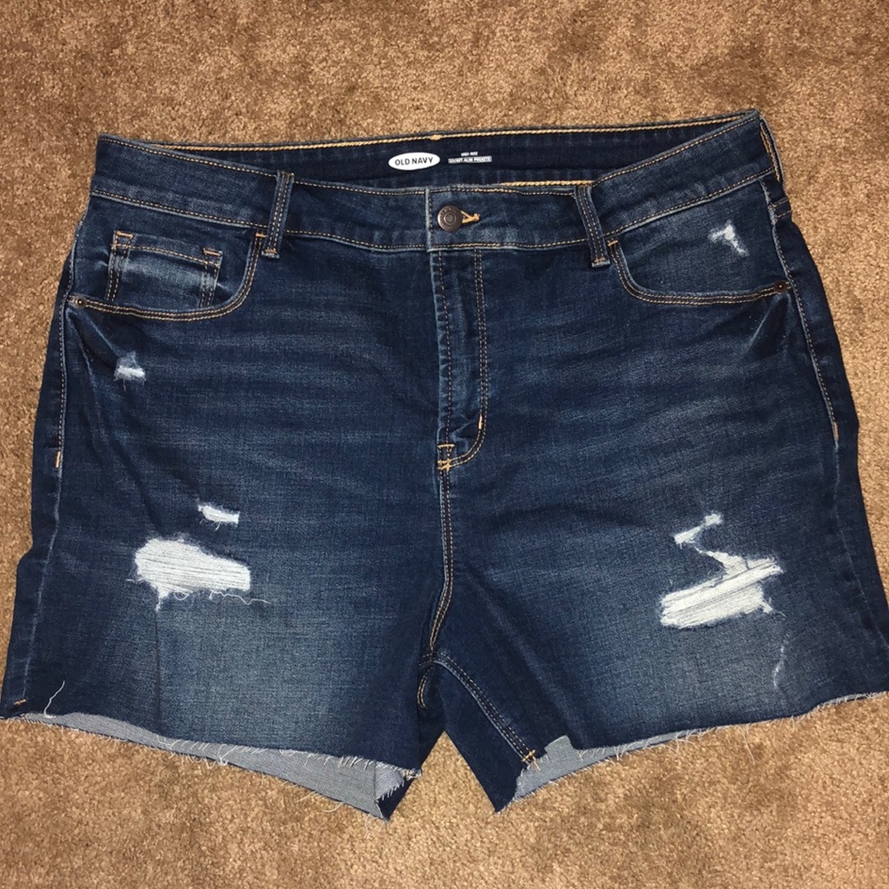 Old Navy High Rise Secret Slim Pockets Shorts